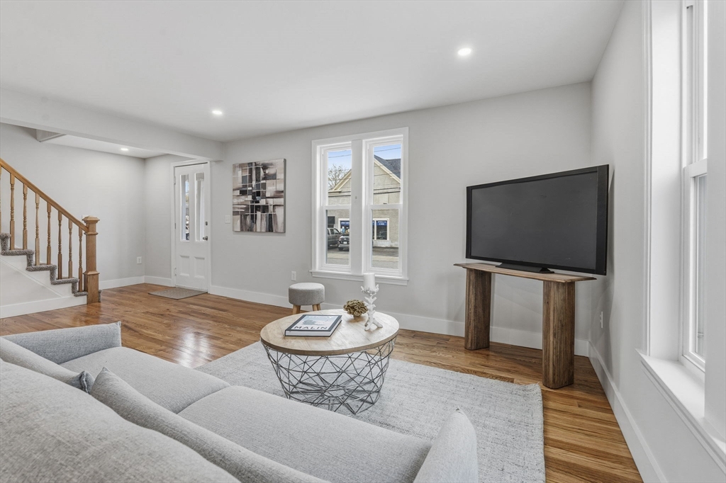 8 Hammatt St # 8 Property Photo 15