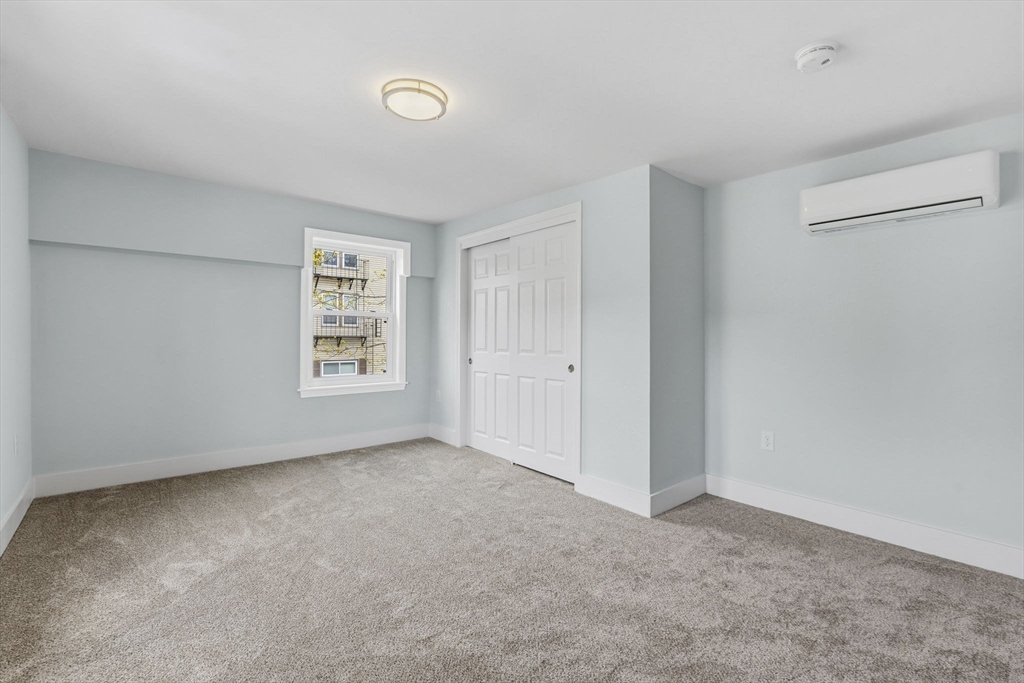 8 Hammatt St # 8 Property Photo 17