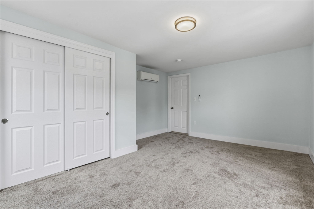 8 Hammatt St # 8 Property Photo 18