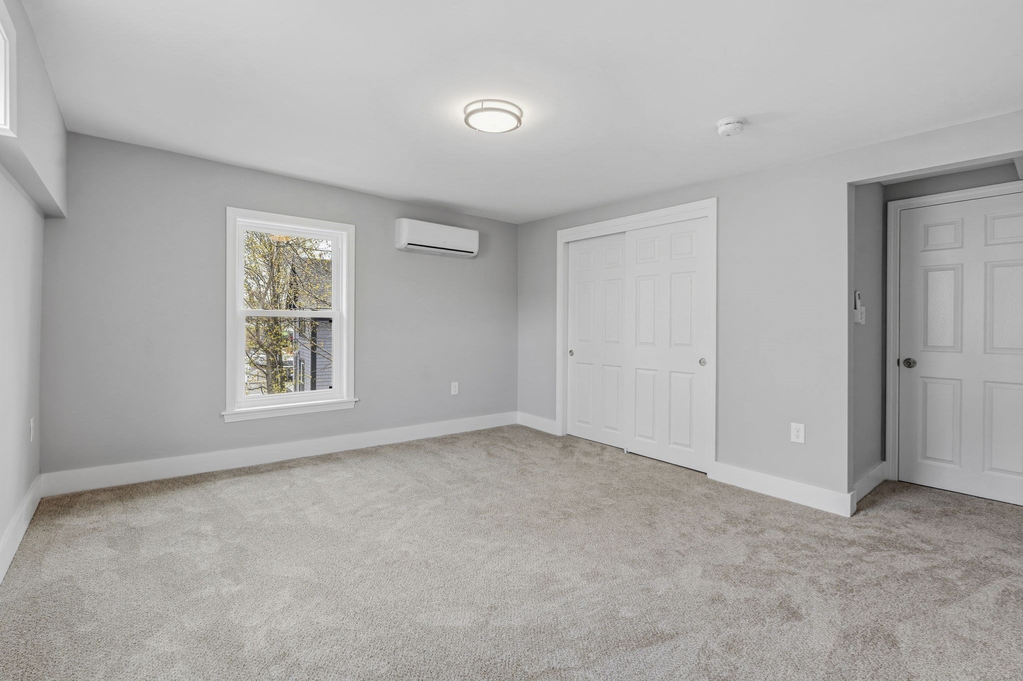 8 Hammatt St # 8 Property Photo 22