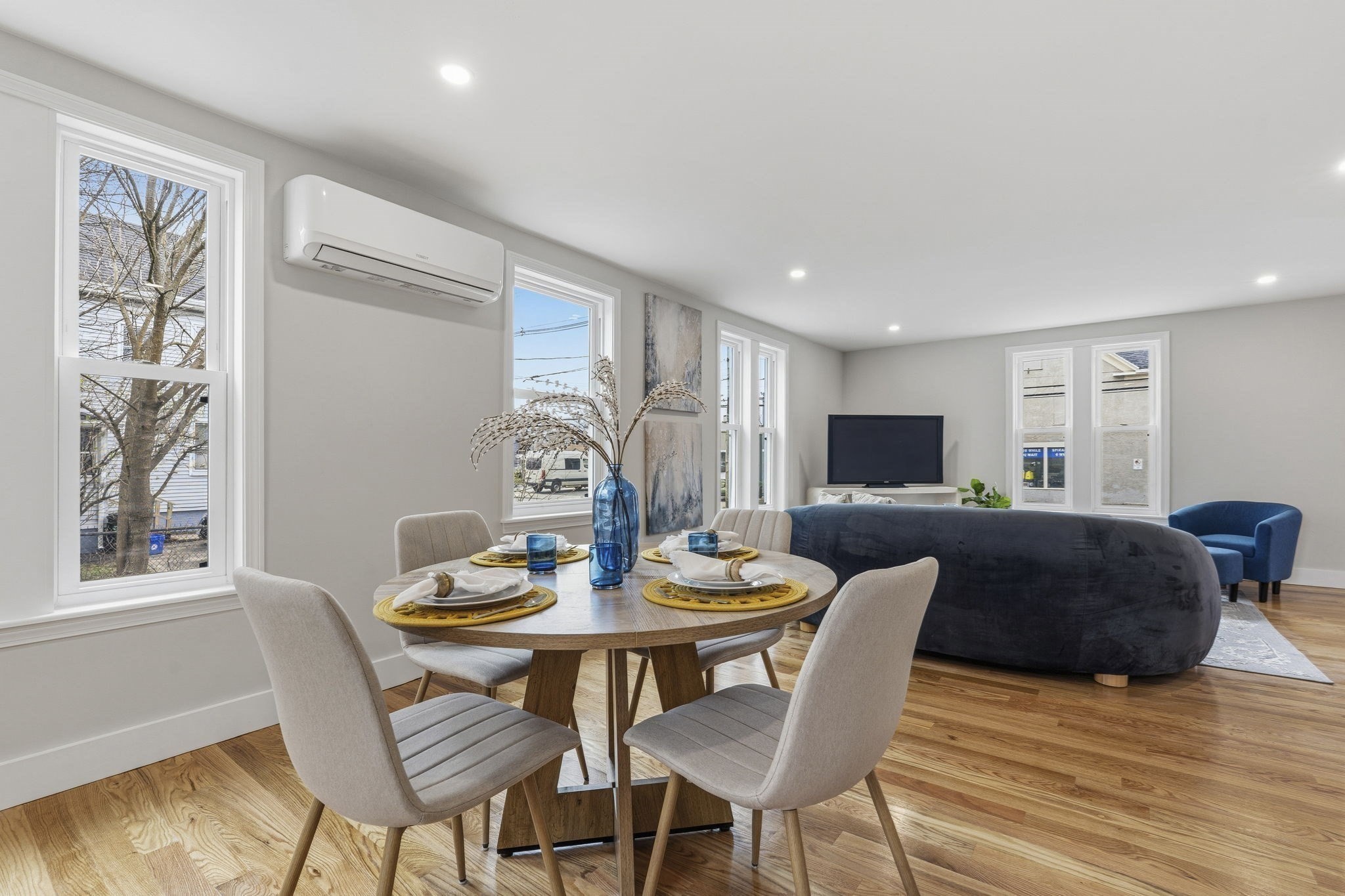 10 Hammatt St # 10 Property Photo 8