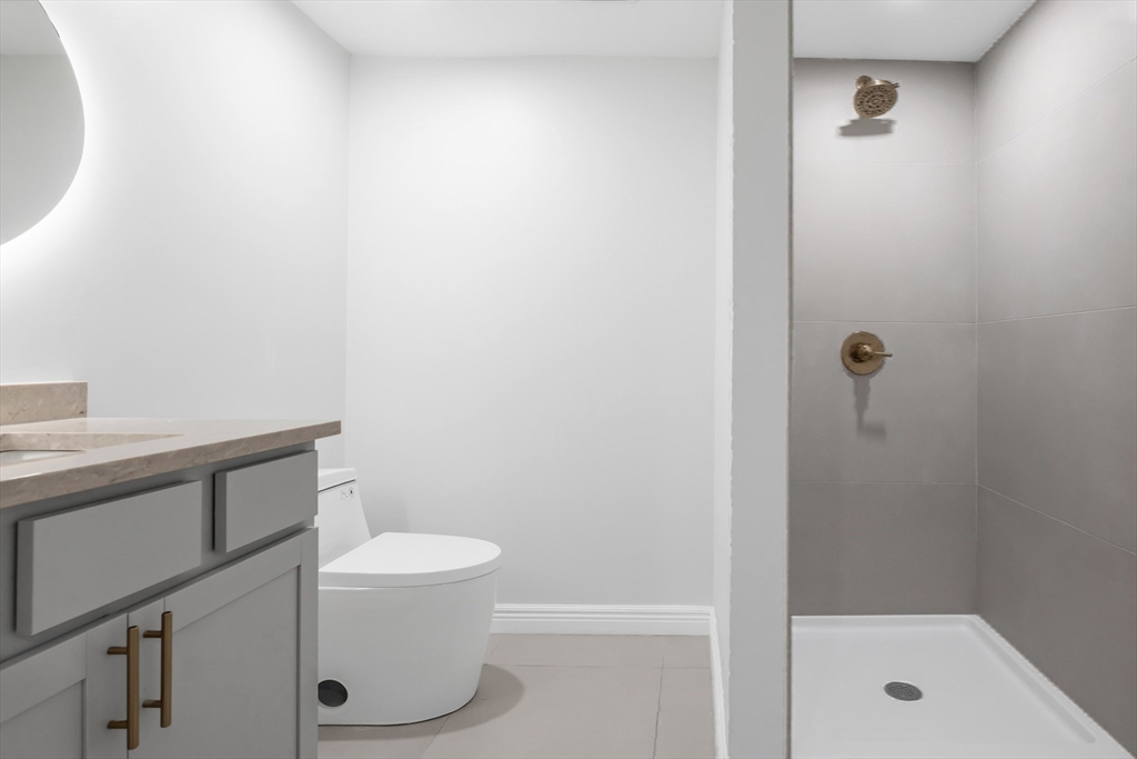 5 Cottage St Property Photo 32