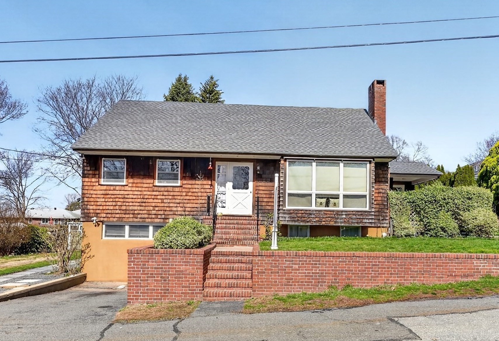6 Desmond Dr Property Photo 2