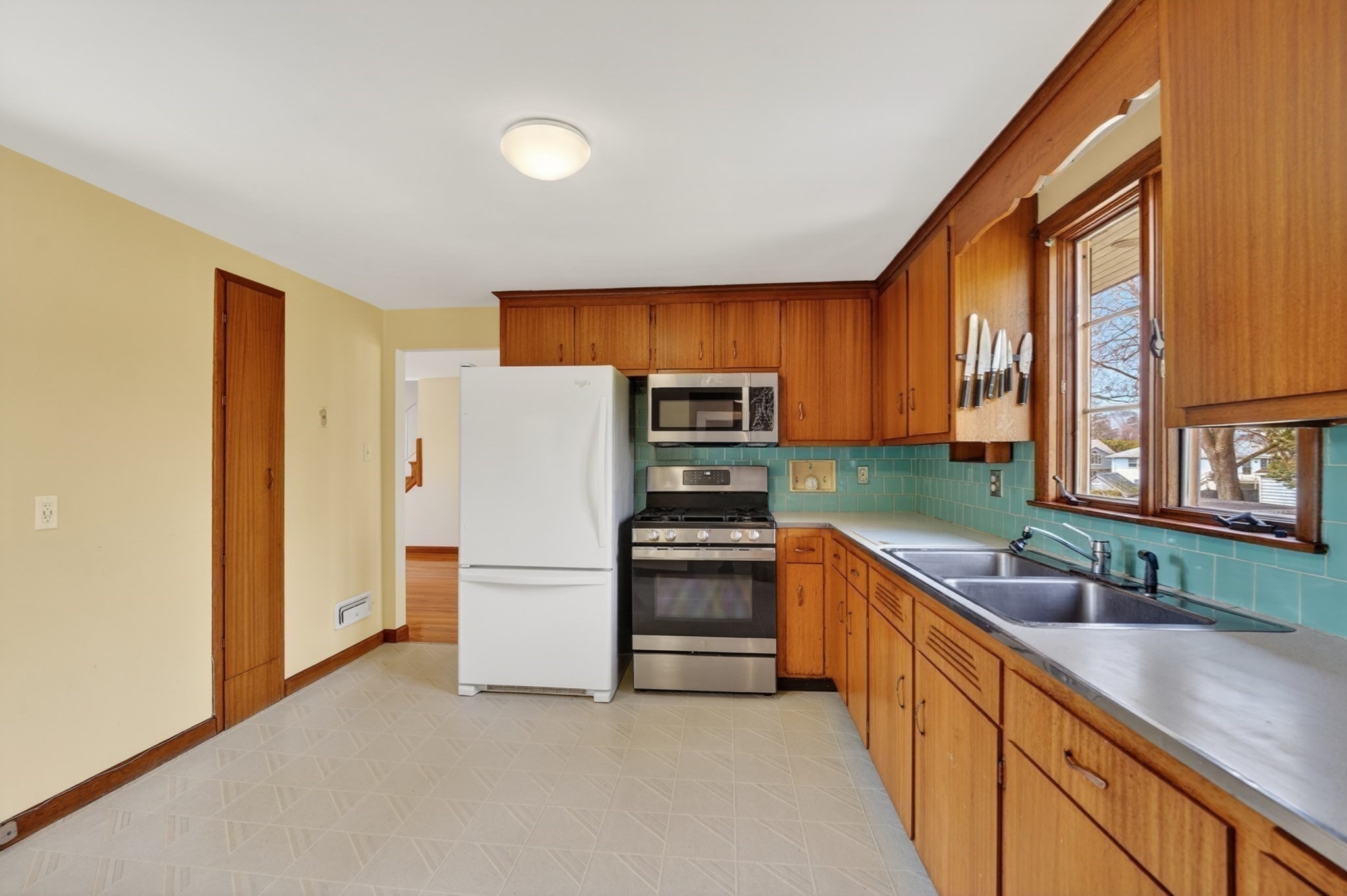 6 Desmond Dr Property Photo 14