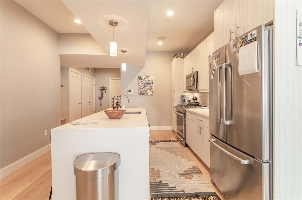 488 Dorchester Ave # 3i Property Photo 7