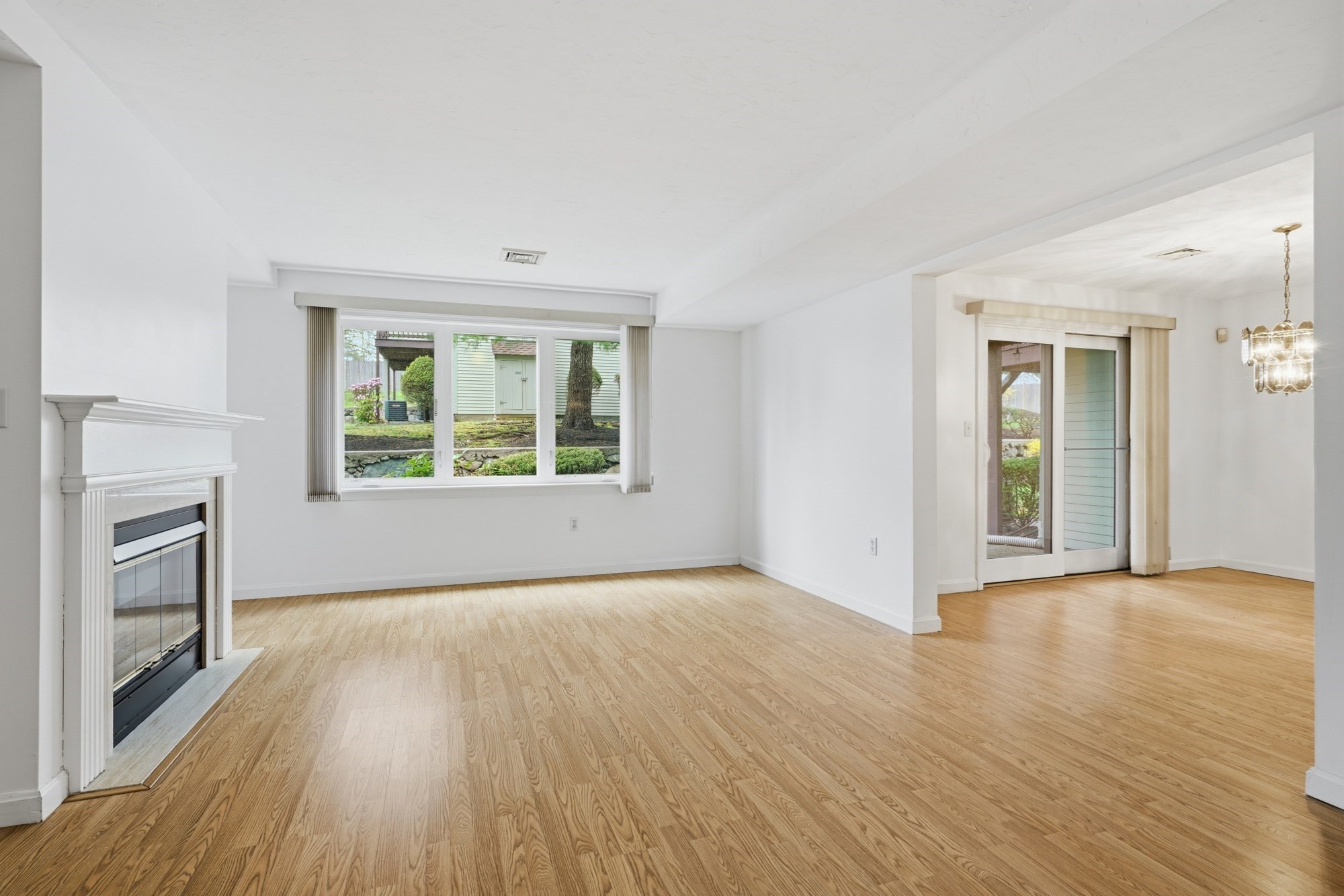 63 Maple St # F Property Photo 6