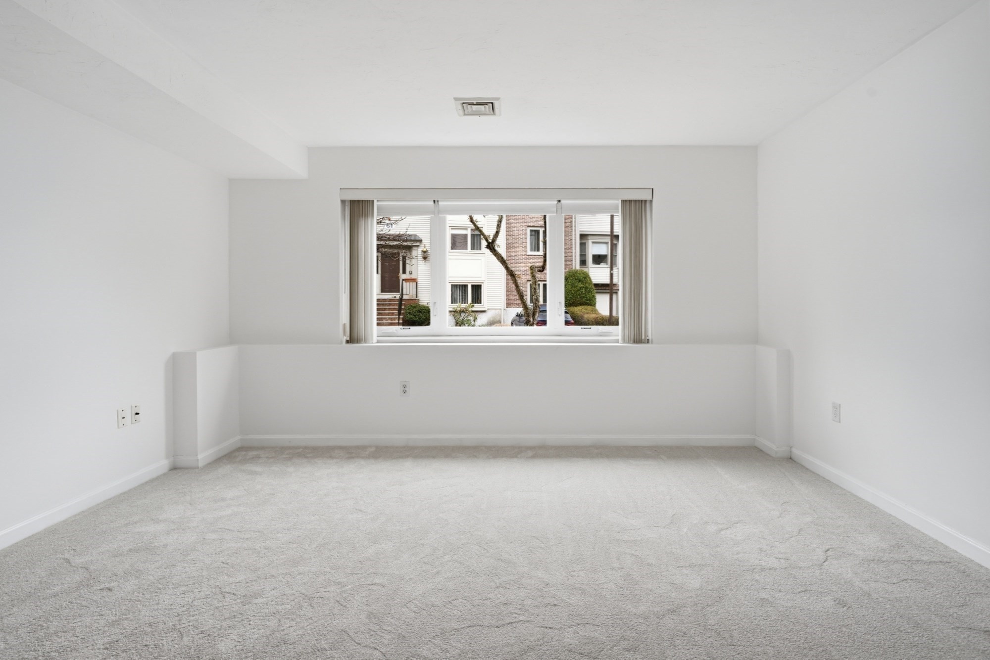 63 Maple St # F Property Photo 10