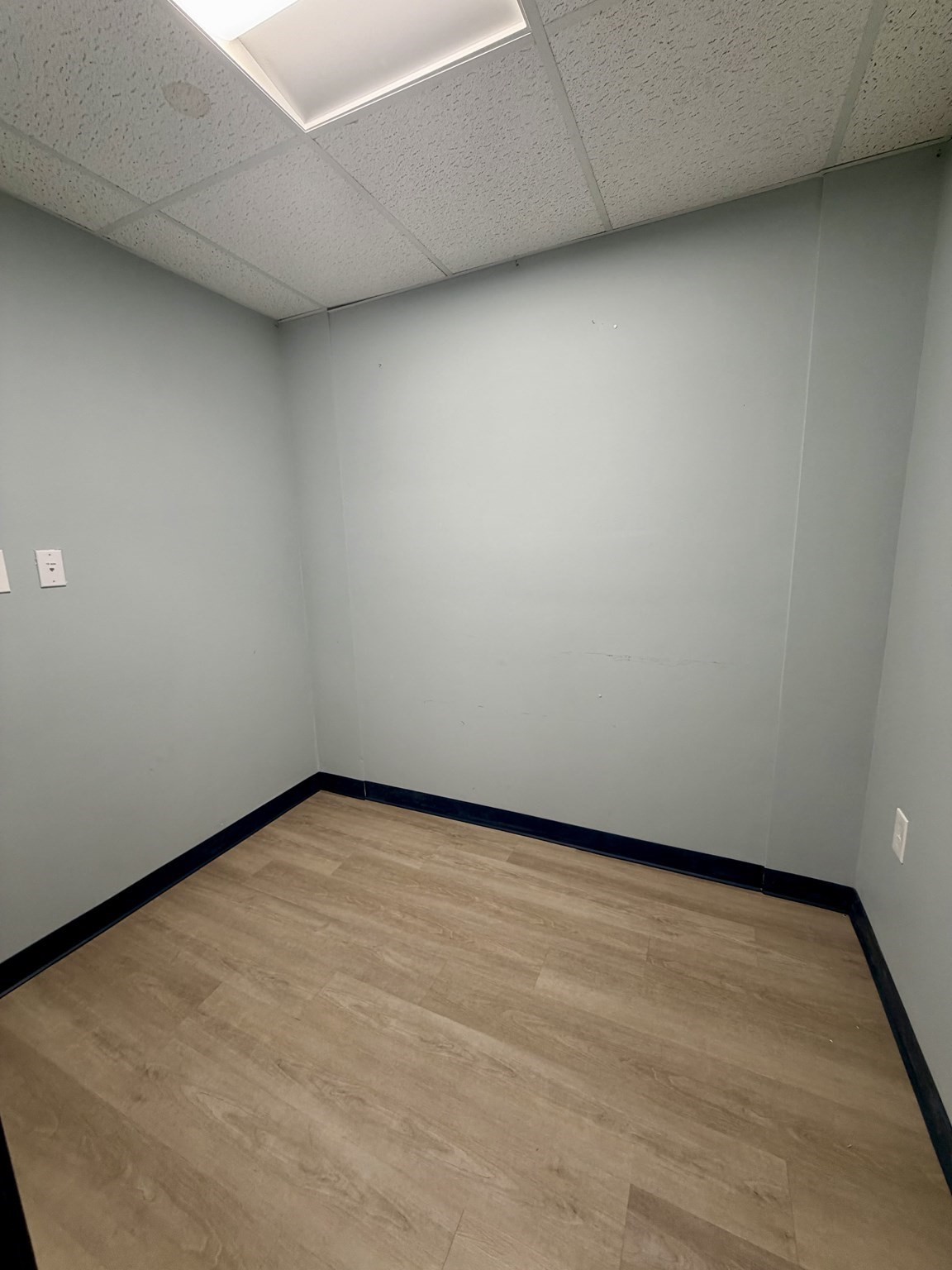41 Main St # B1 Property Photo 8