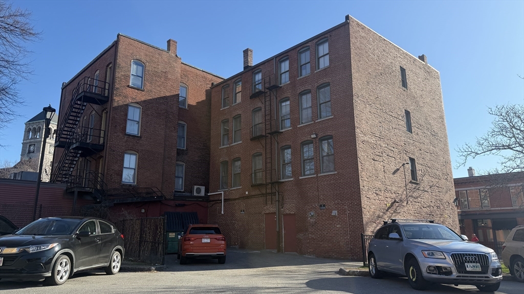 101-107 Gorham Street Property Photo 6