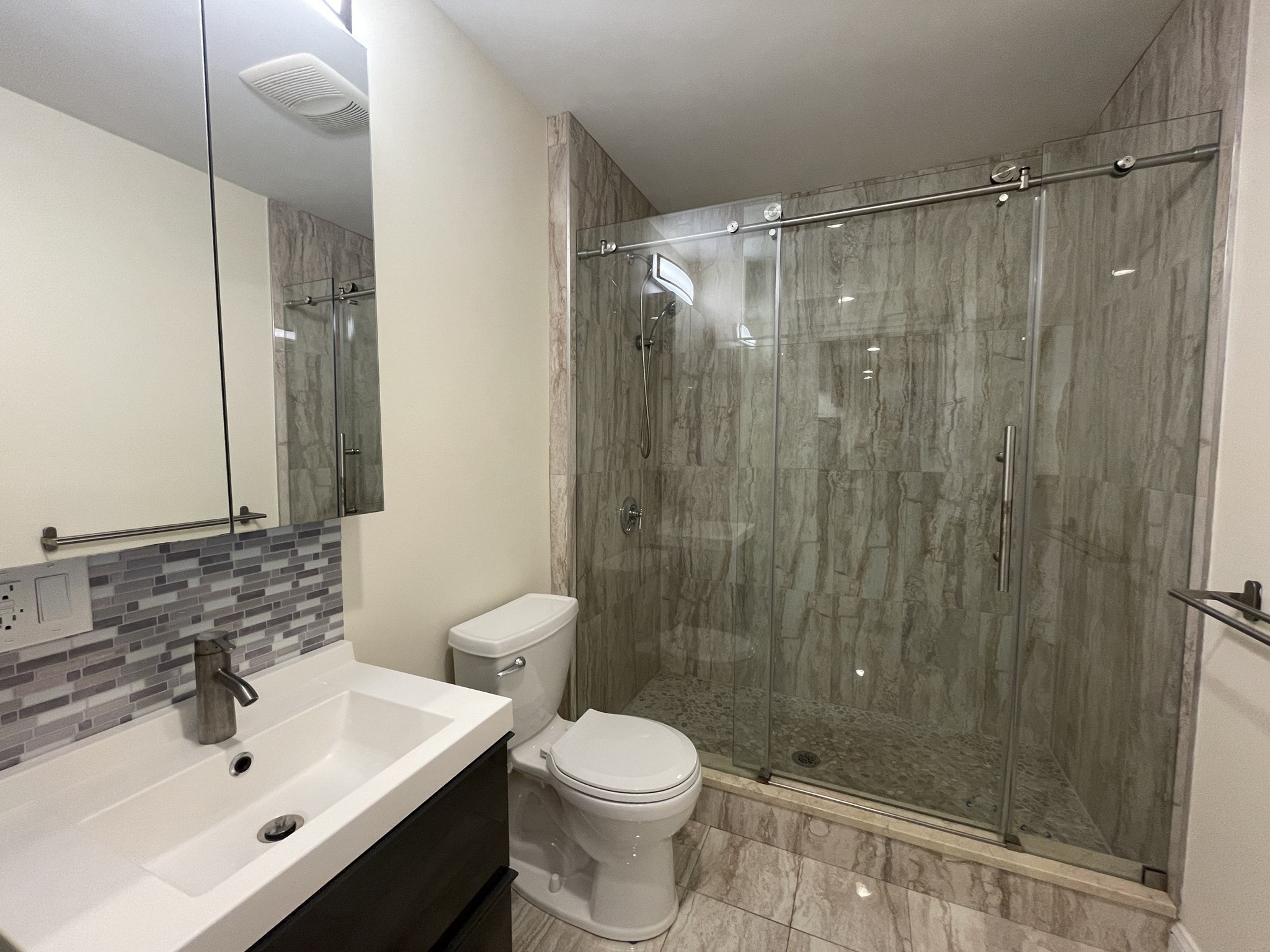 1616 Beacon St # 3 Property Photo 8