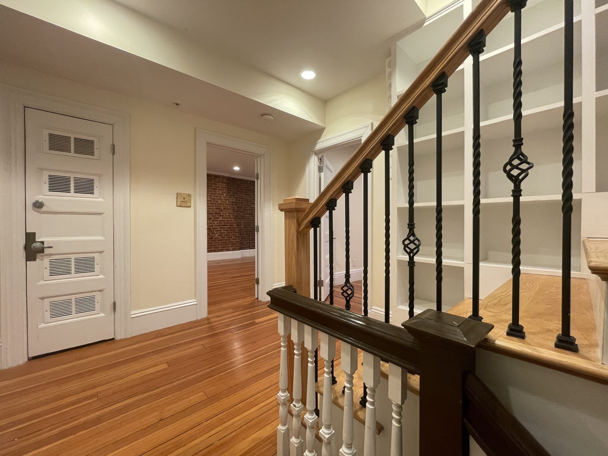 1616 Beacon St # 3 Property Photo 10