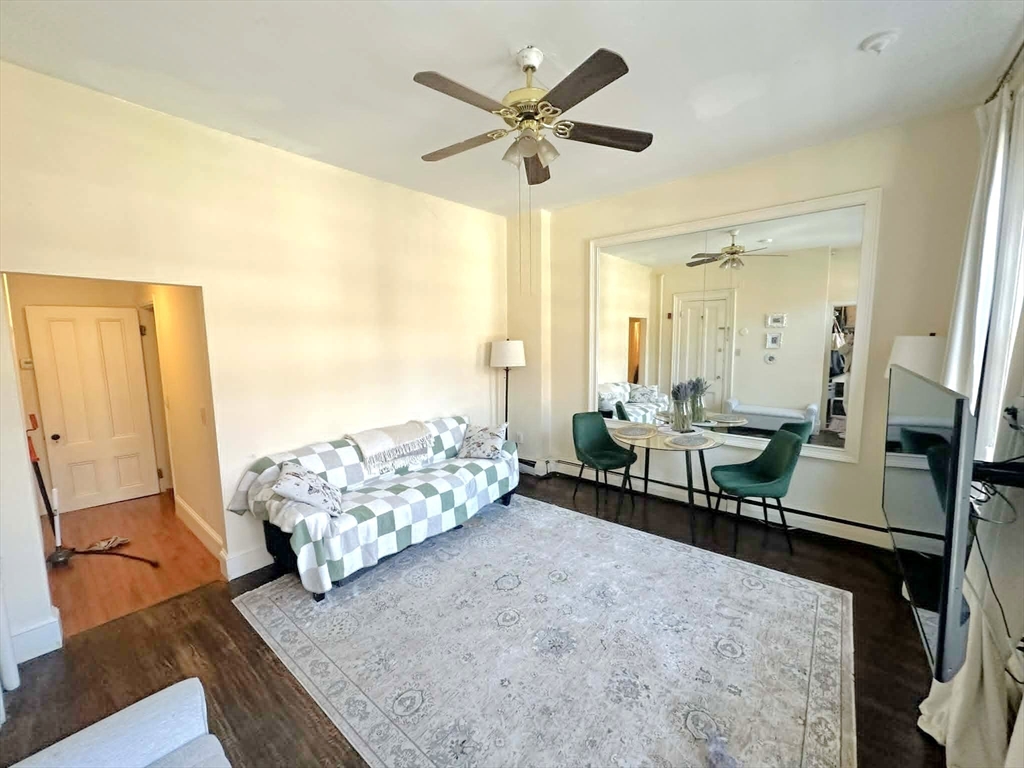 38 Charles # 2 Property Photo 1