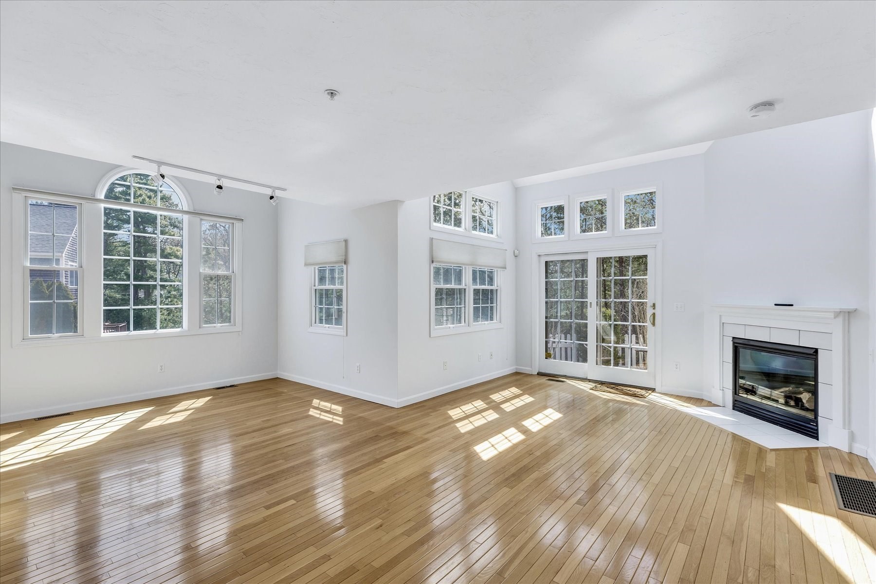 9 Red Cedar # 9 Property Photo 5