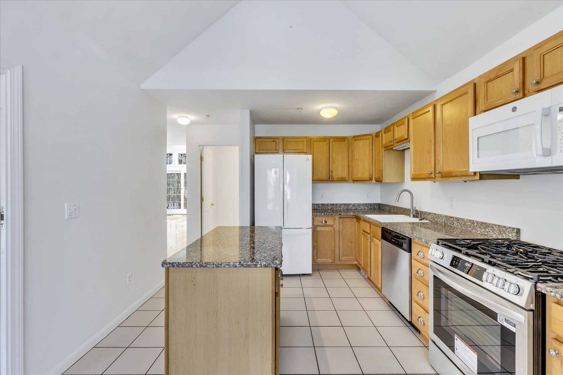 9 Red Cedar # 9 Property Photo 10
