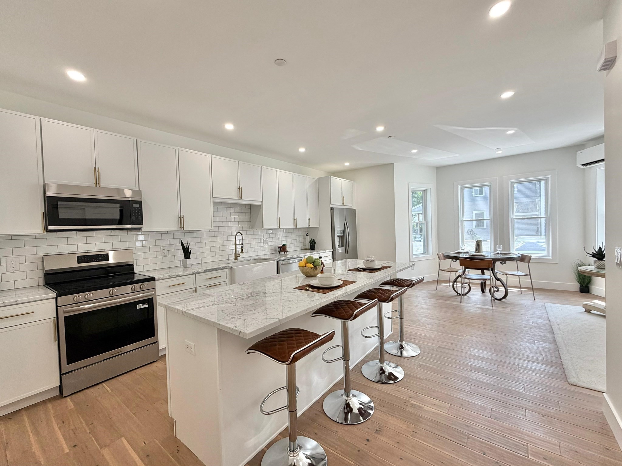 20 Broad St # 5 Property Photo 1