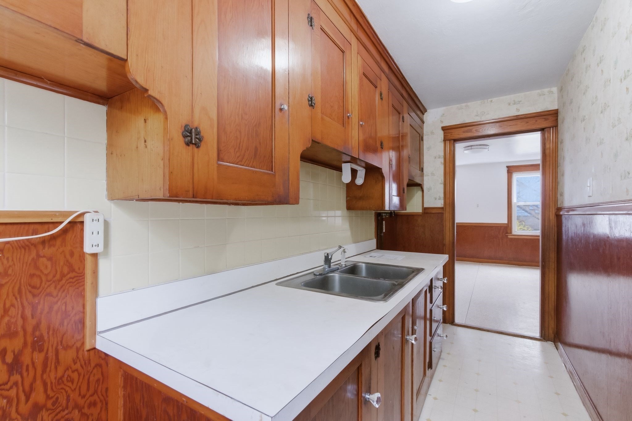 7 Third Avenue Property Photo 5