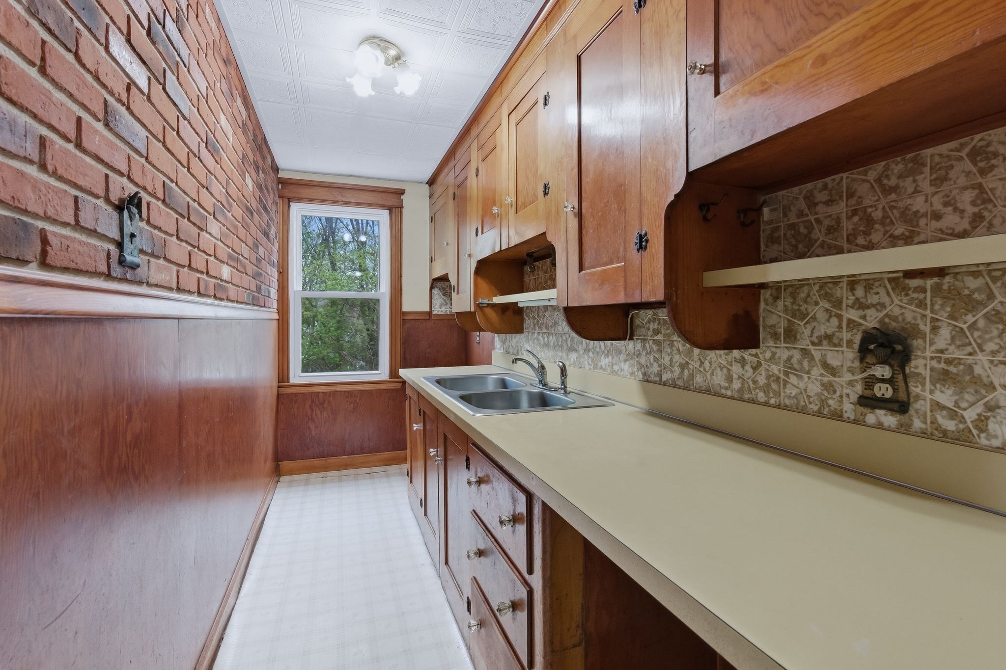 7 Third Avenue Property Photo 26