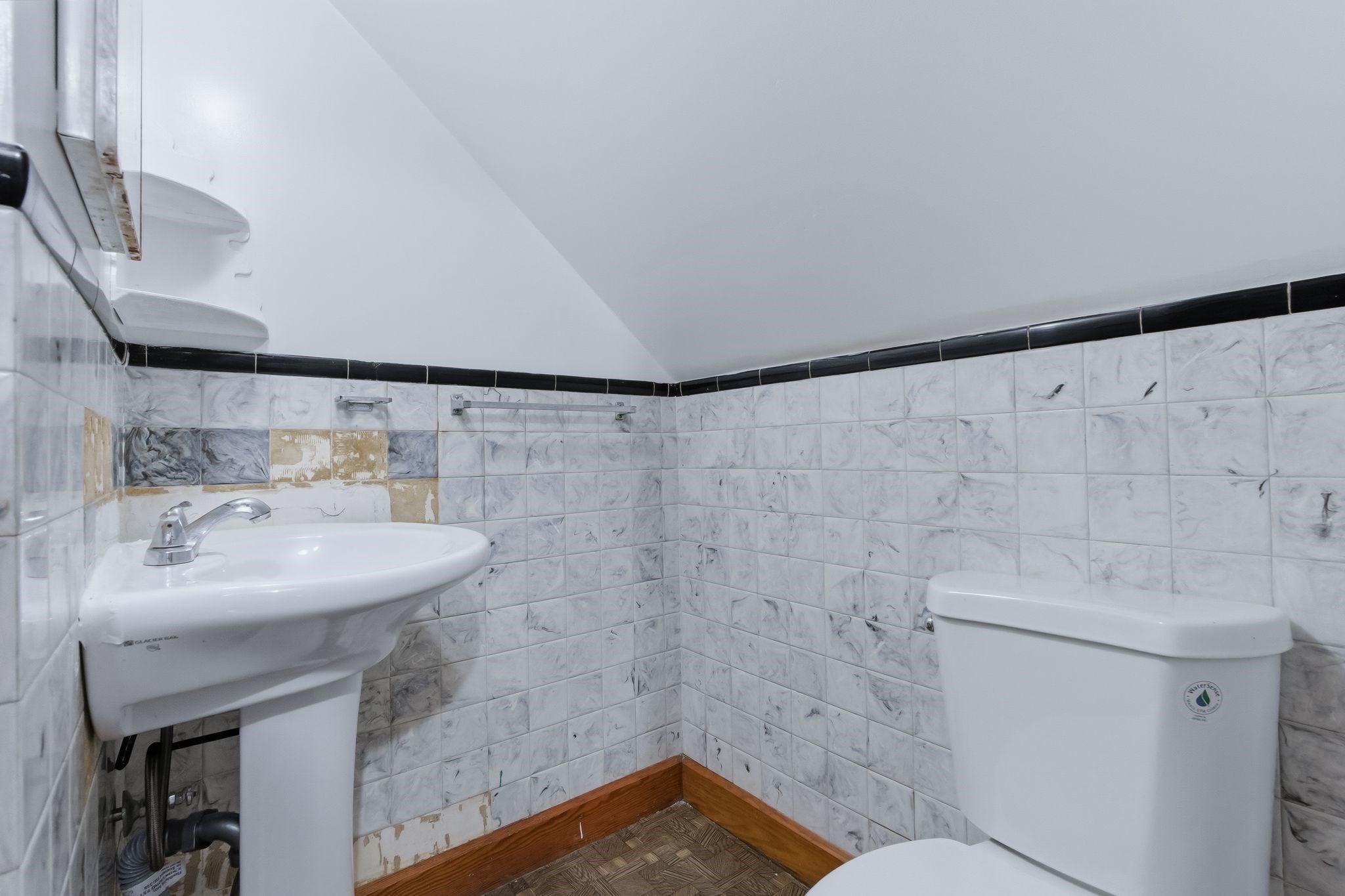 7 Third Avenue Property Photo 32