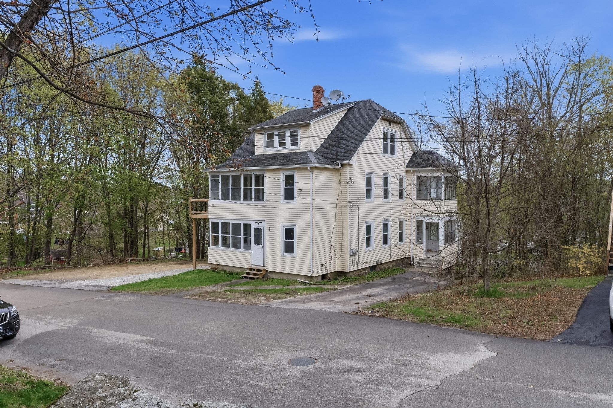 7 Third Avenue Property Photo 40