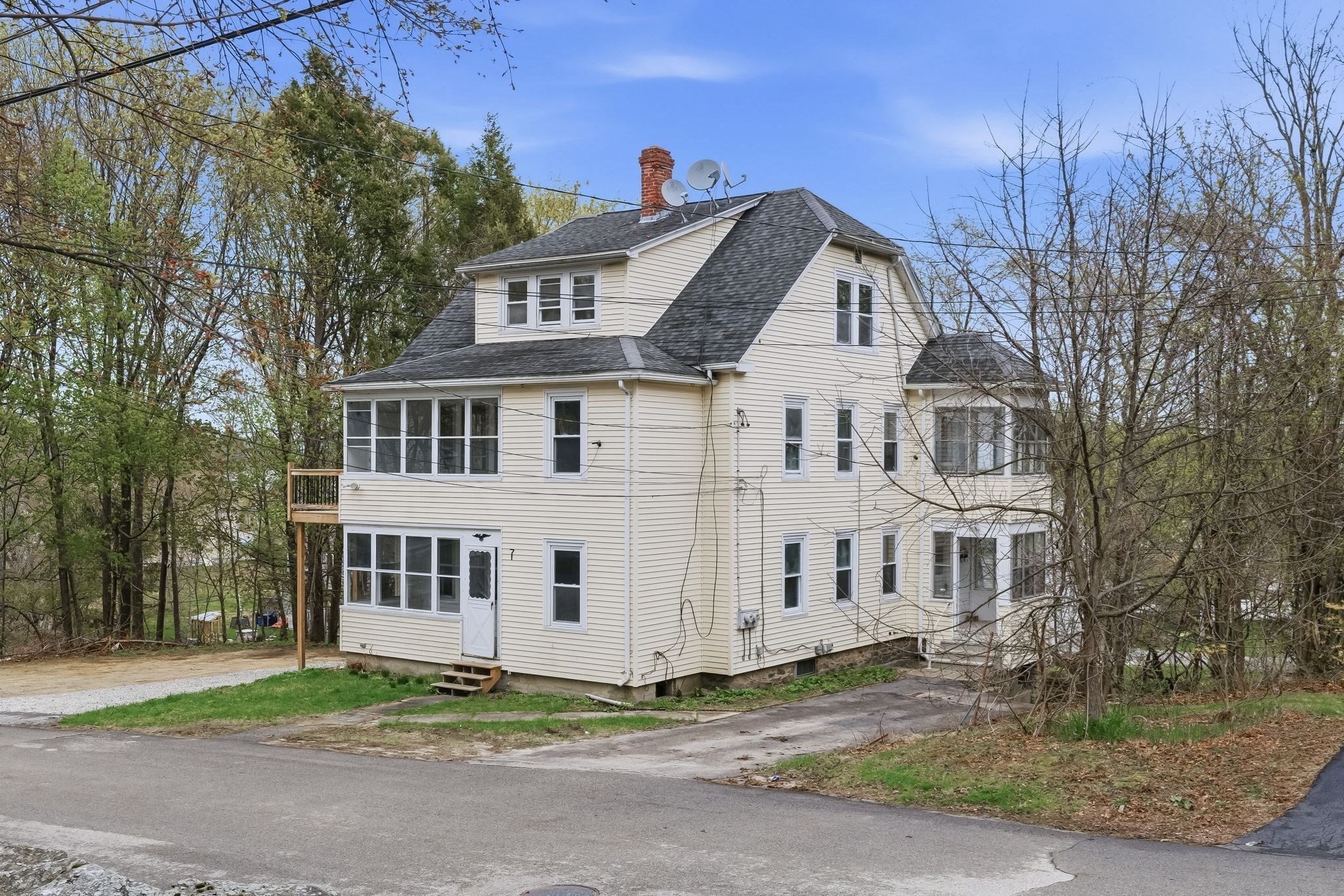 7 Third Avenue Property Photo 41