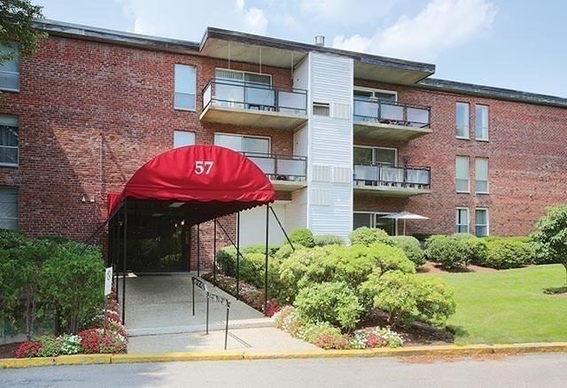 57 Broadlawn Park # 14B Property Photo 1