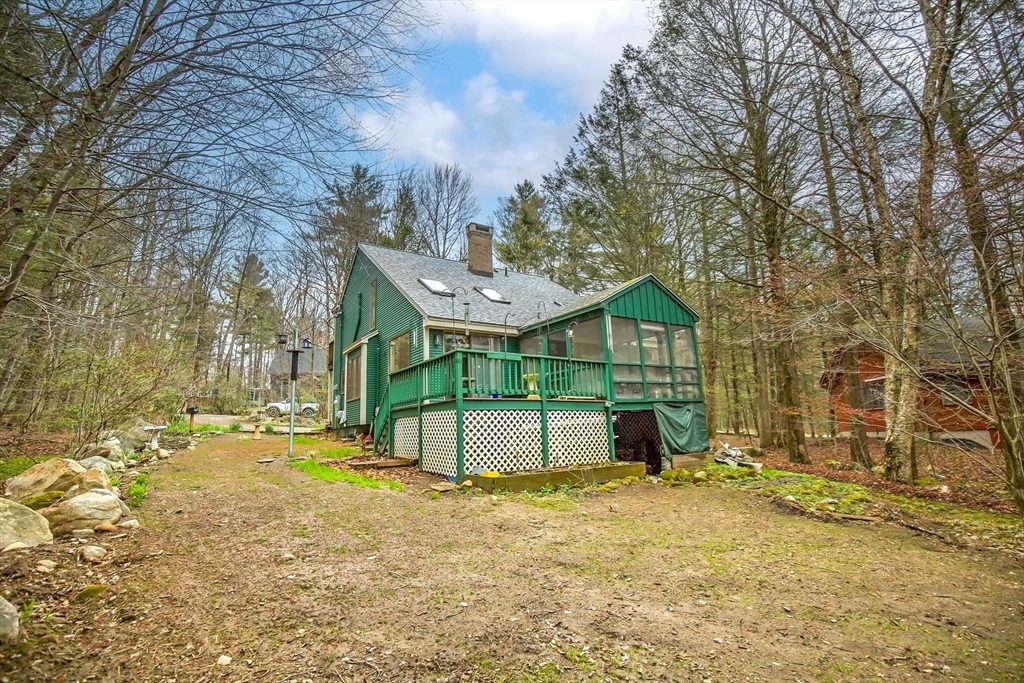 32 Woodchuck Hollow Property Photo 5