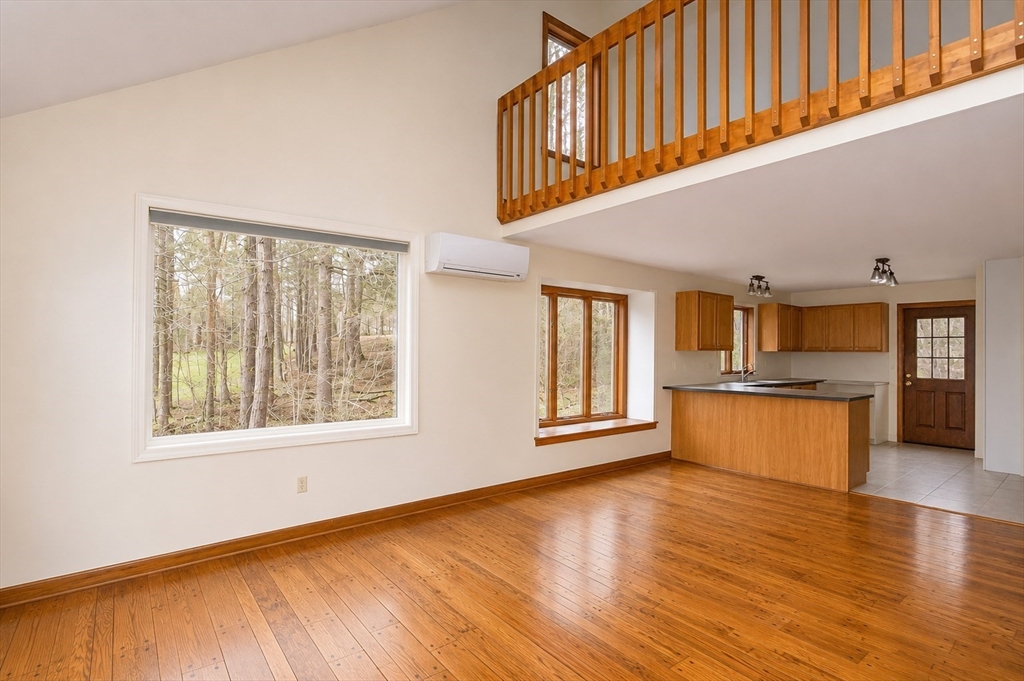 32 Woodchuck Hollow Property Photo 8