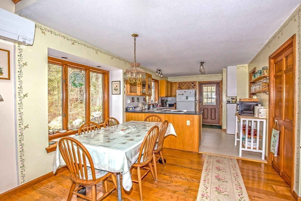32 Woodchuck Hollow Property Photo 13