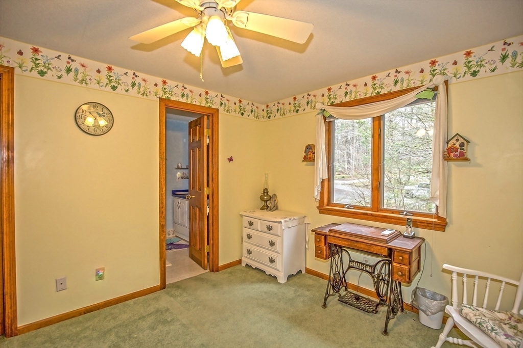 32 Woodchuck Hollow Property Photo 28