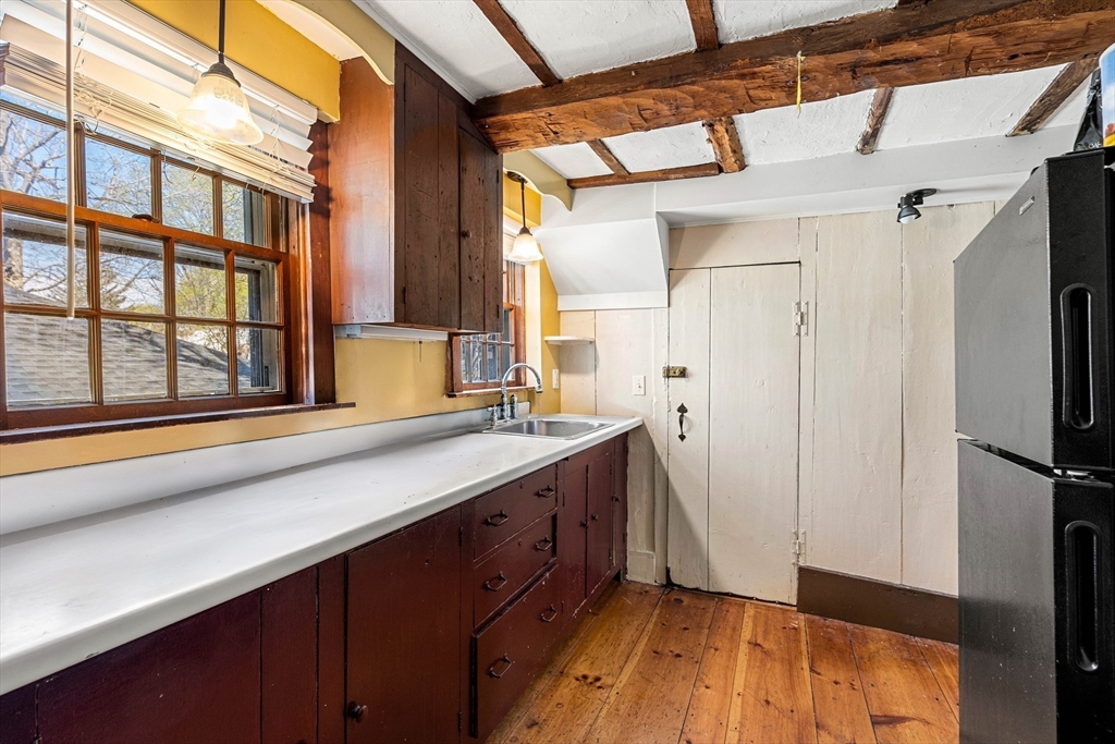 31 Mugford St. Property Photo 6