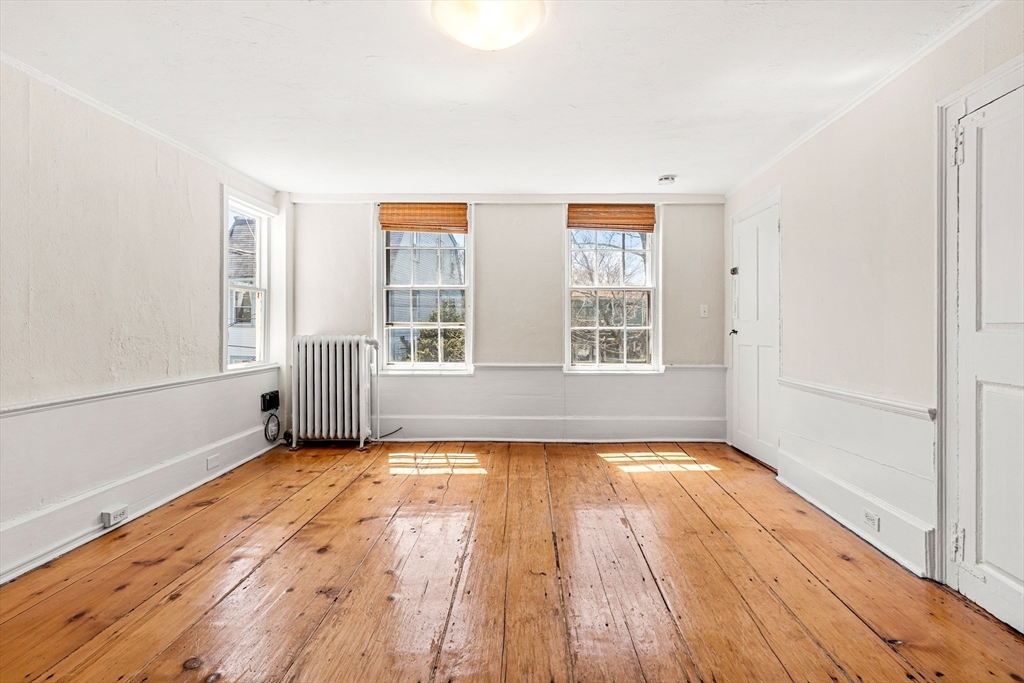 31 Mugford St. Property Photo 10