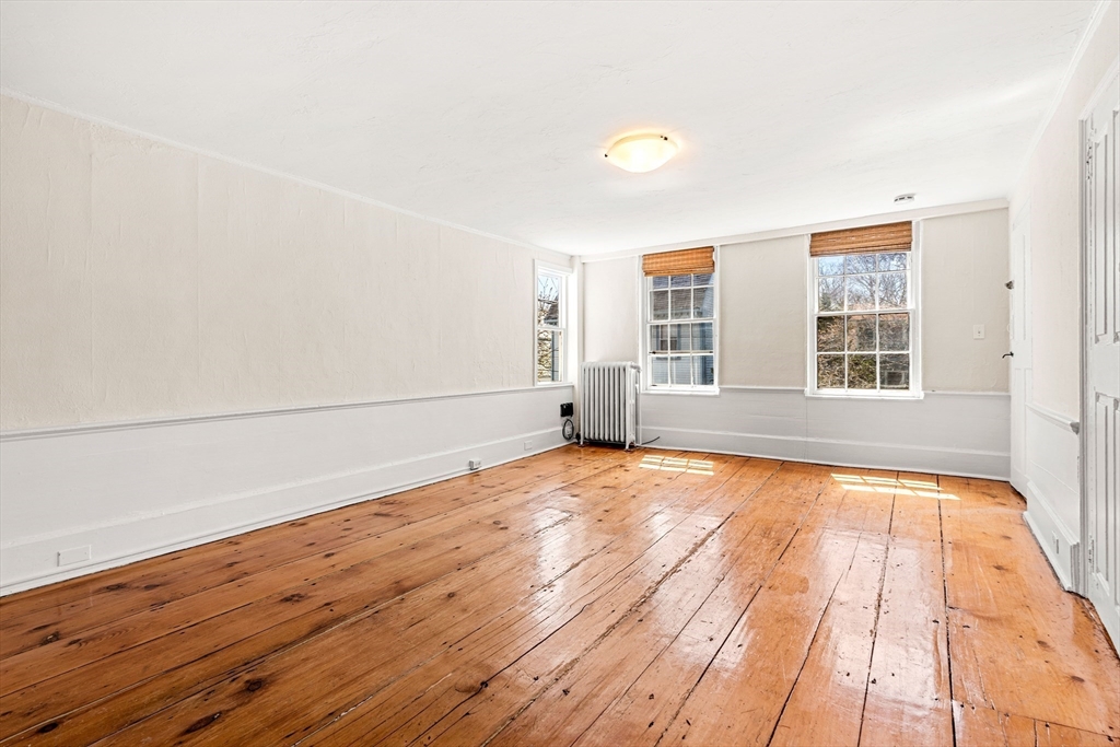 31 Mugford St. Property Photo 11