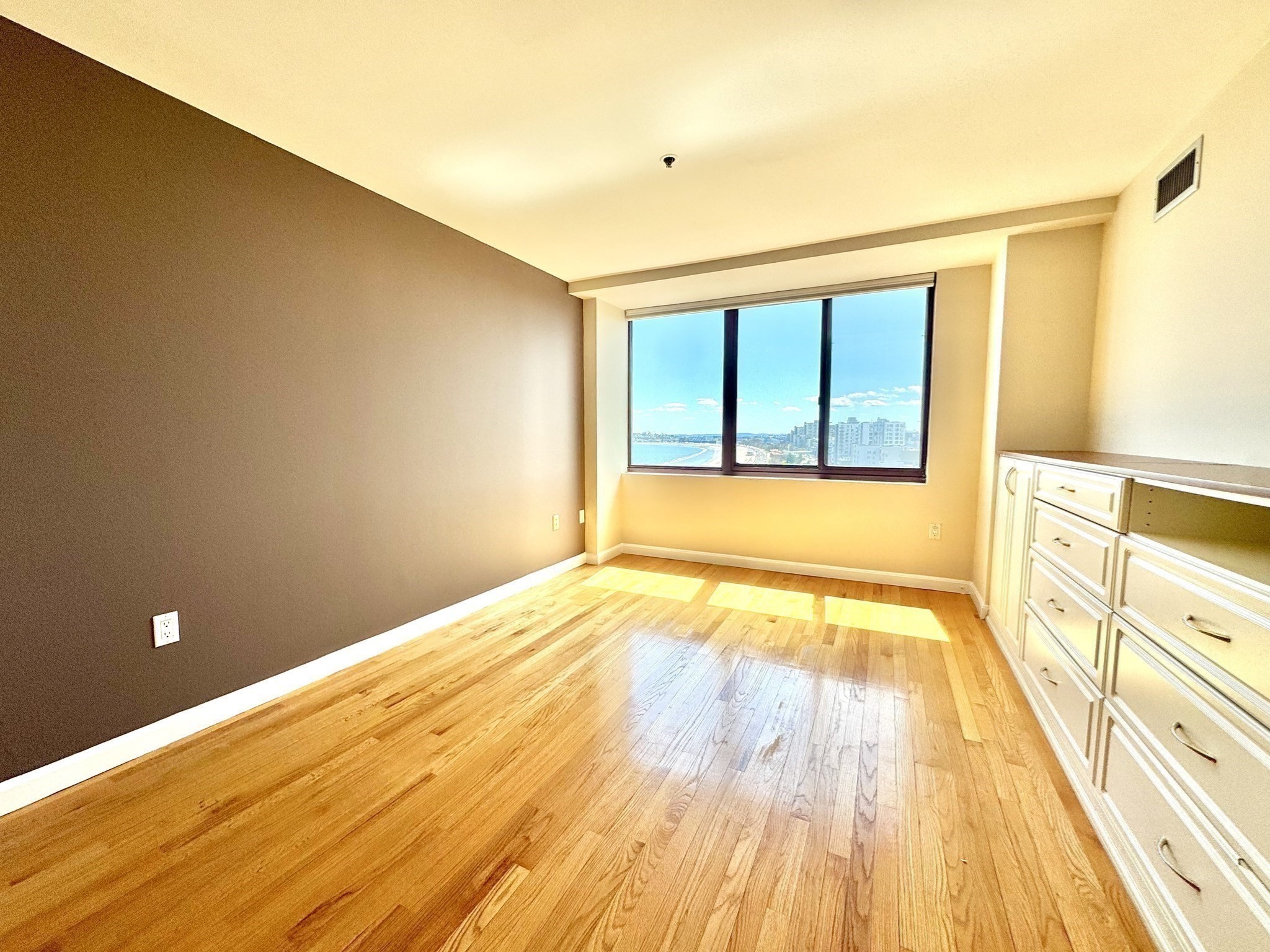 350 Revere Beach Blvd # 11e Property Photo 15