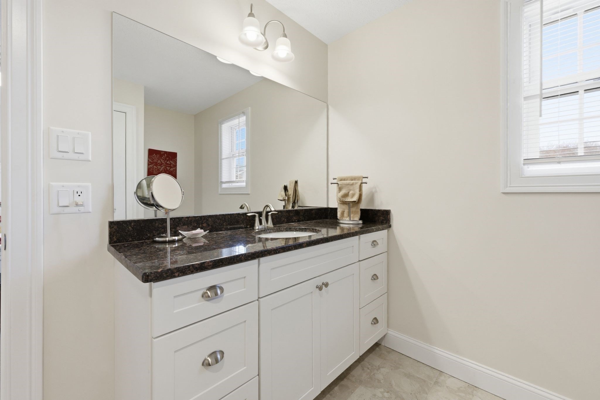 27 Lodge Lane # 27 Property Photo 18