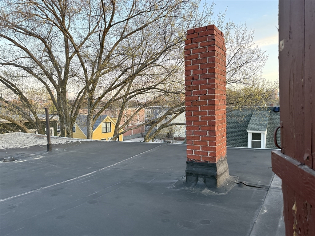 155 Amory St Property Photo 24