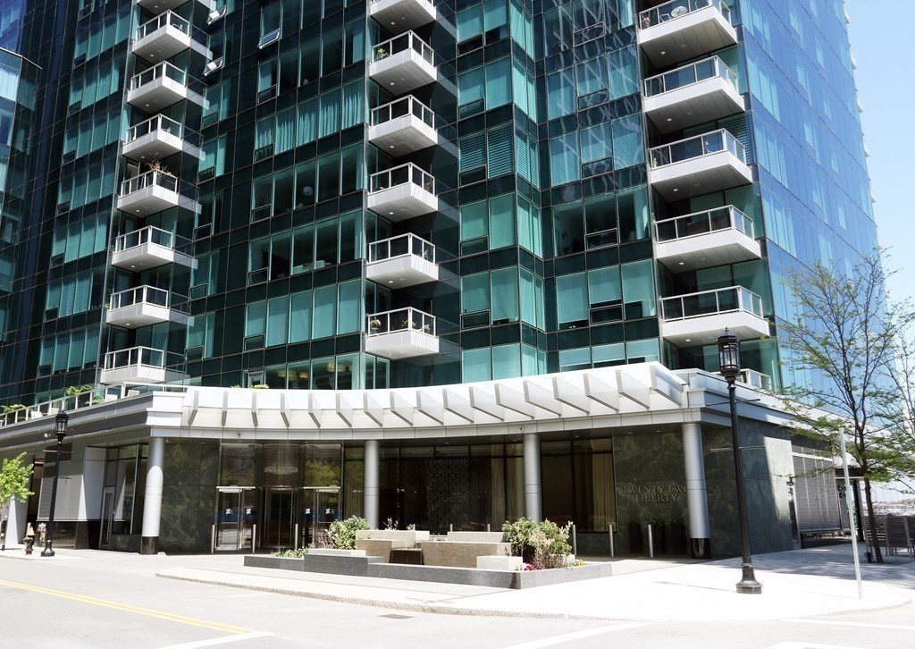 22 Liberty # 6g Property Photo 19
