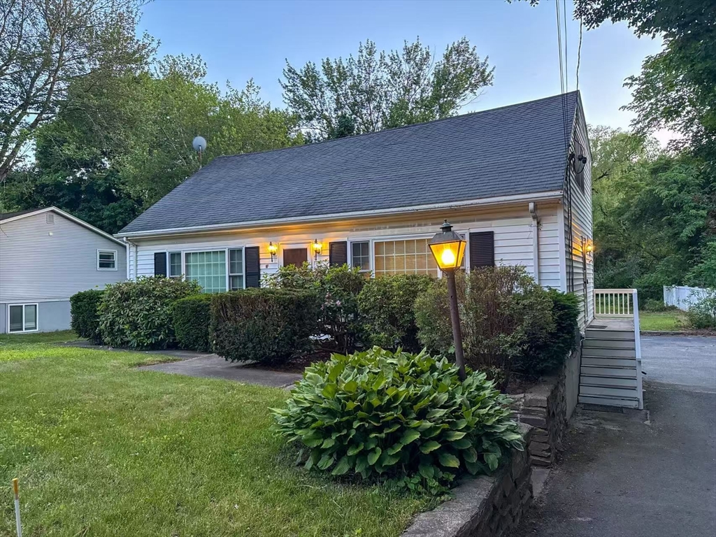 112 Marlboro Rd Property Photo 1