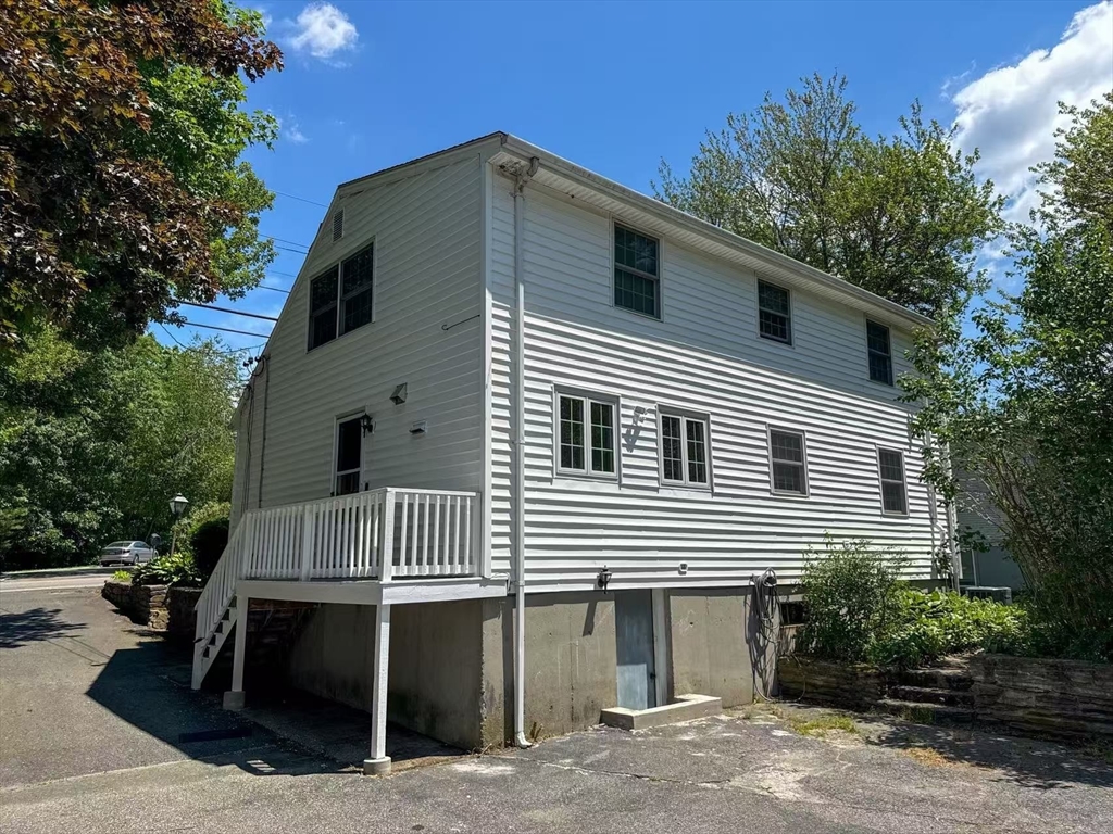 112 Marlboro Rd Property Photo 2