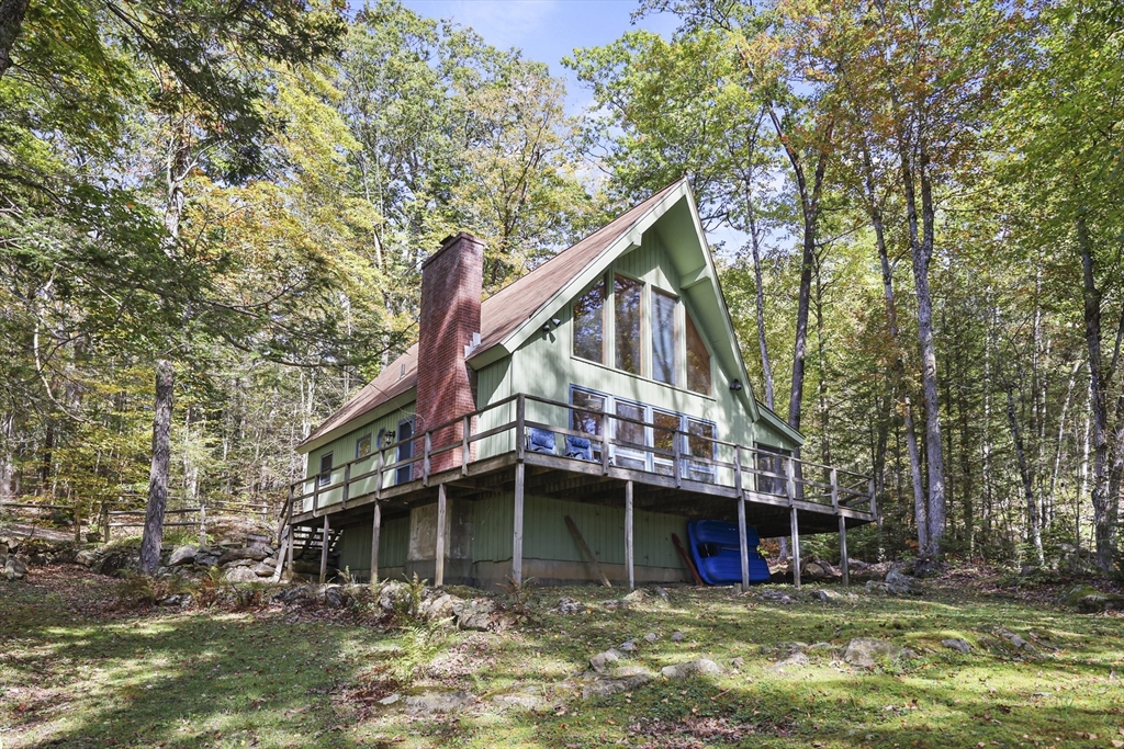98 Loop Dr Property Photo 3