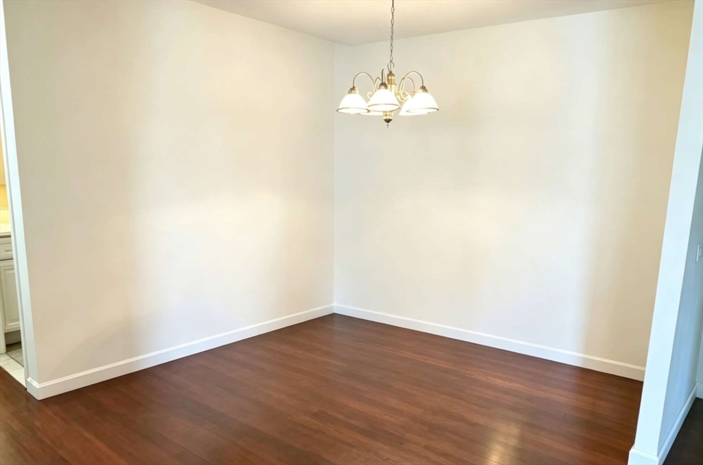 12 Mount Vernon St # 25 Property Photo 6