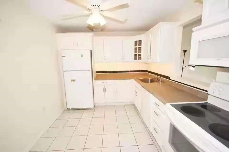 12 Mount Vernon St # 25 Property Photo 9