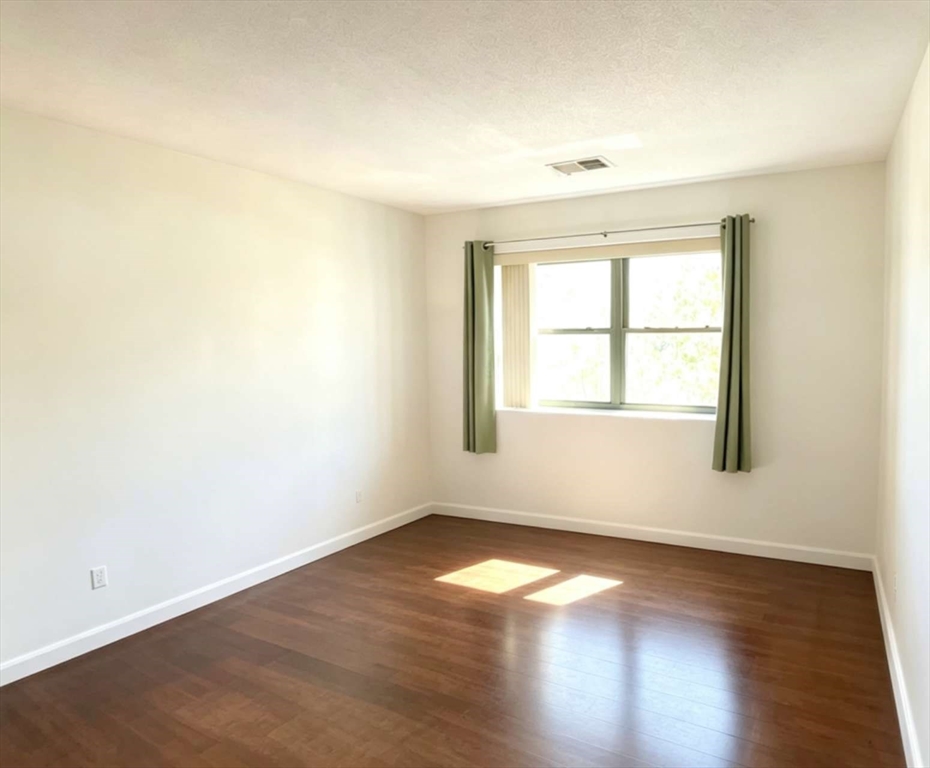 12 Mount Vernon St # 25 Property Photo 12
