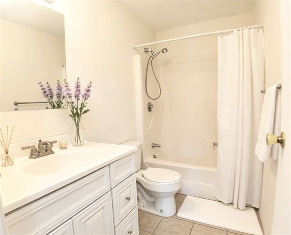 12 Mount Vernon St # 25 Property Photo 14