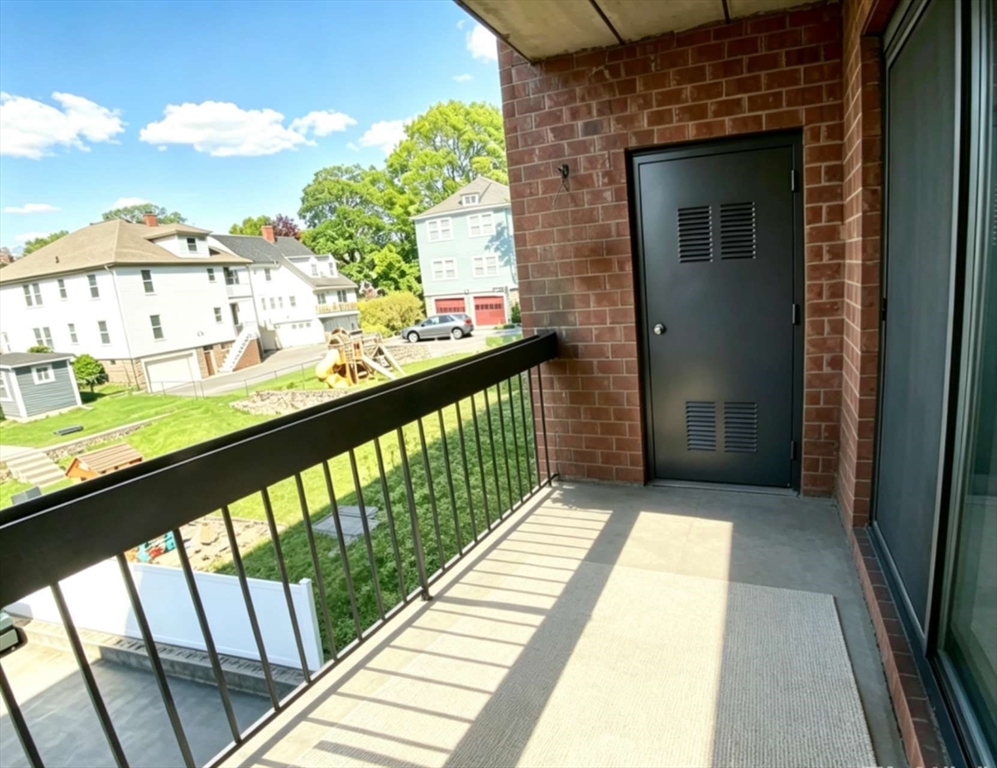 12 Mount Vernon St # 25 Property Photo 16