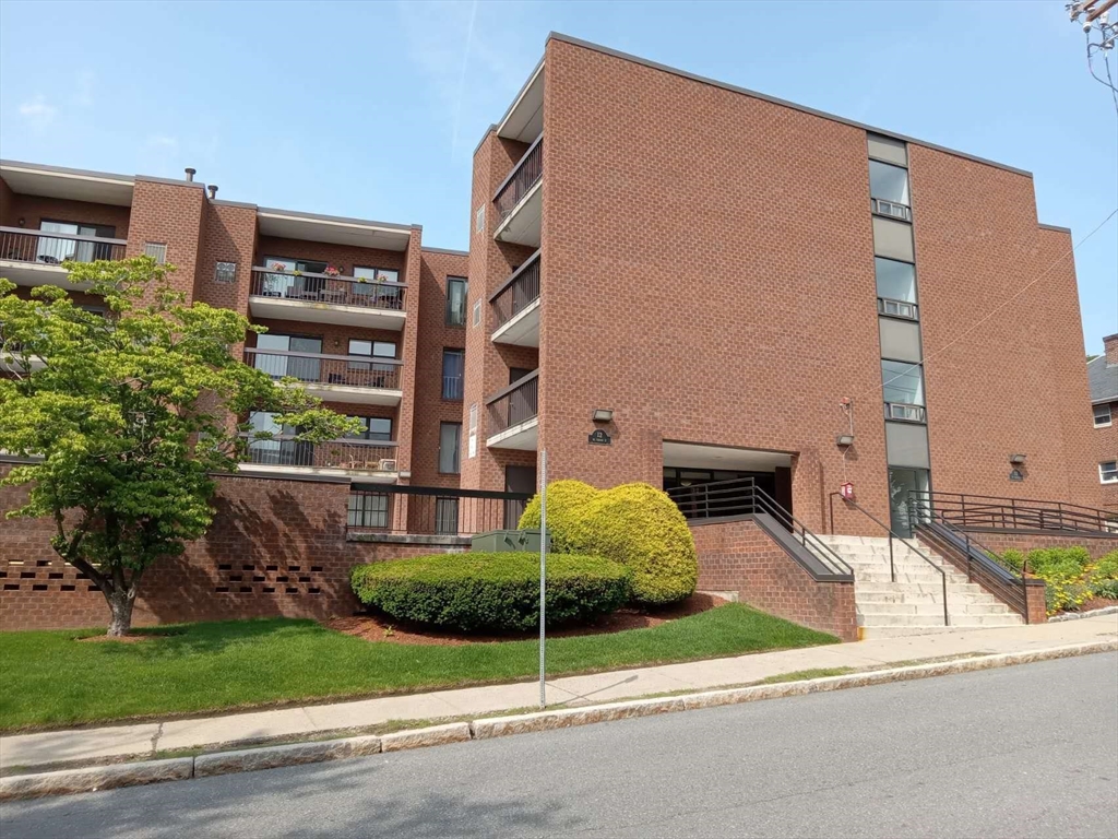 12 Mount Vernon St # 25 Property Photo 22