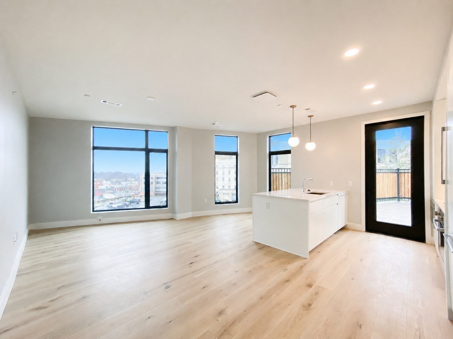191 Washington St # 301 Property Photo 3