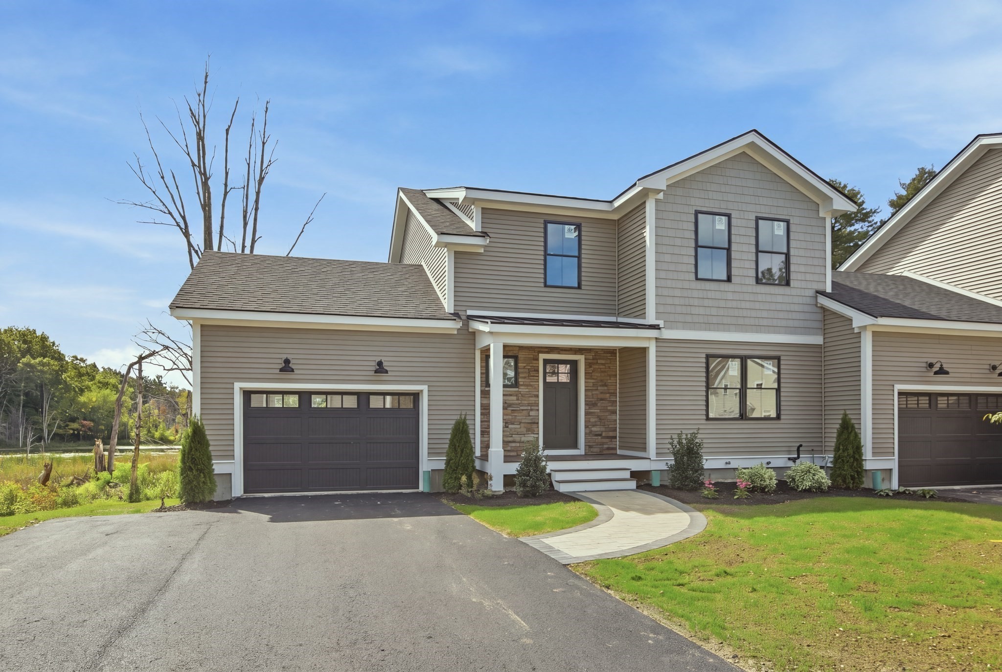 137 Essex Street Property Photo 1