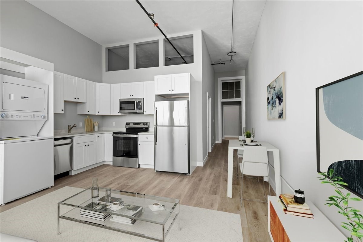 22 Waverly St # 101 Property Photo 2