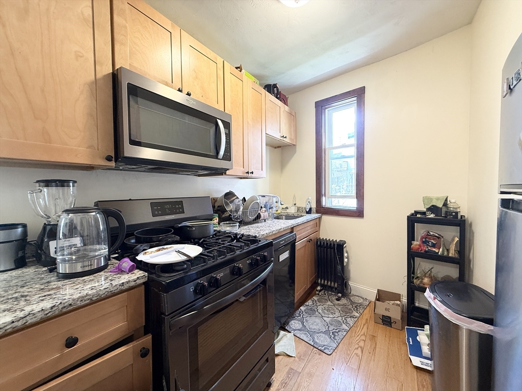 146 Webster Avenue # 1 Property Photo 3