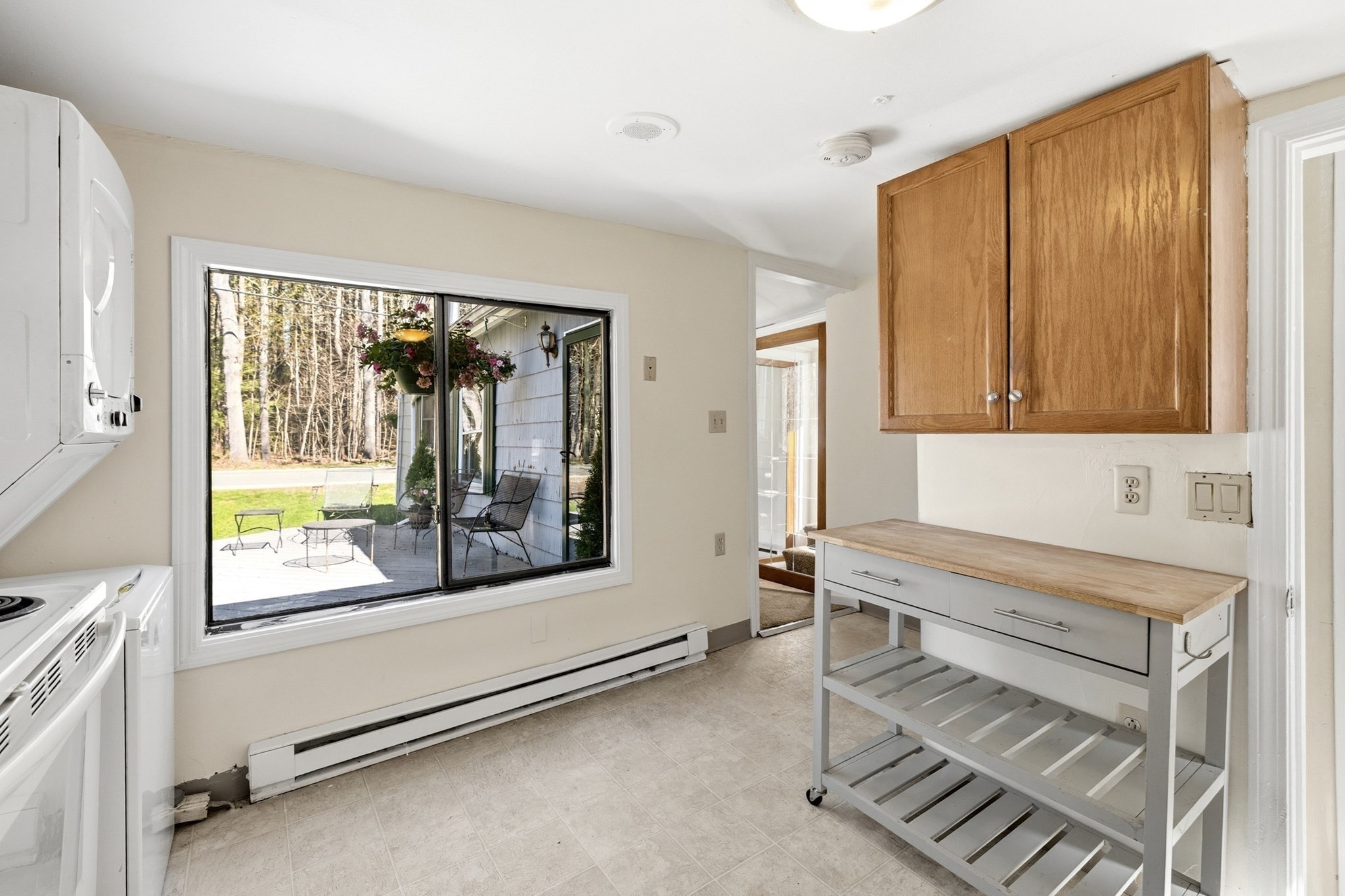 133 Lakeview Rd Property Photo 4